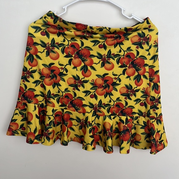 ASOS skirt with oranges - Picture 3 of 3